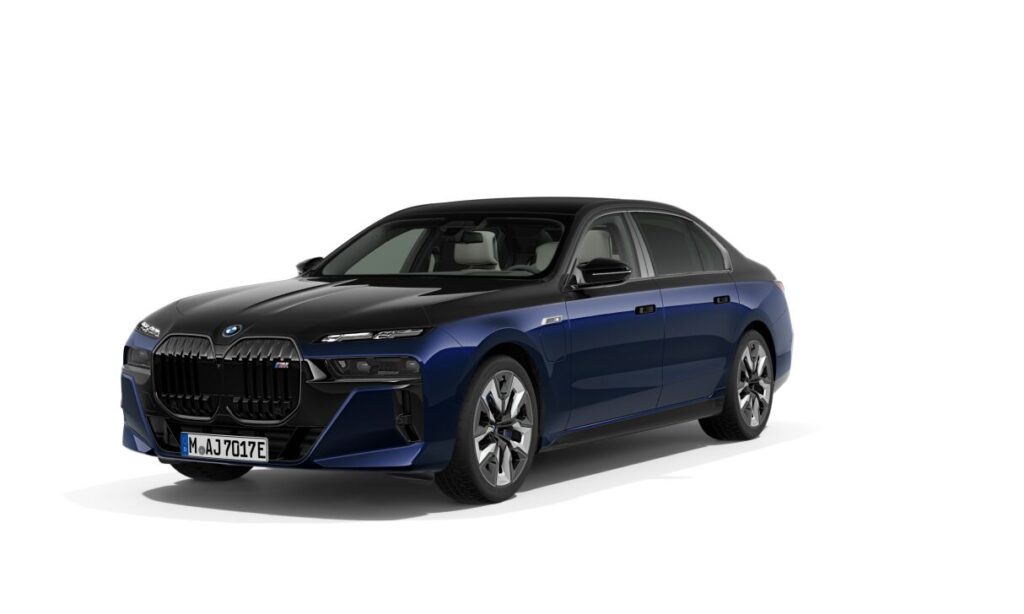 VEHICLE_VIEW_030_BMW M760e xDrive Limousine_1781502677059