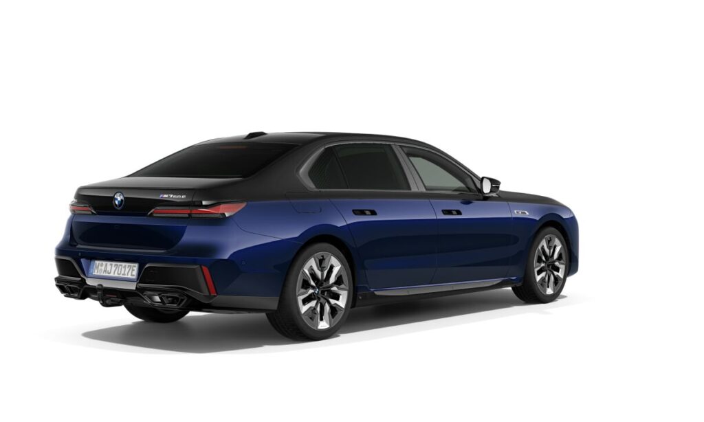 VEHICLE_VIEW_220_BMW M760e xDrive Limousine_1781502677059