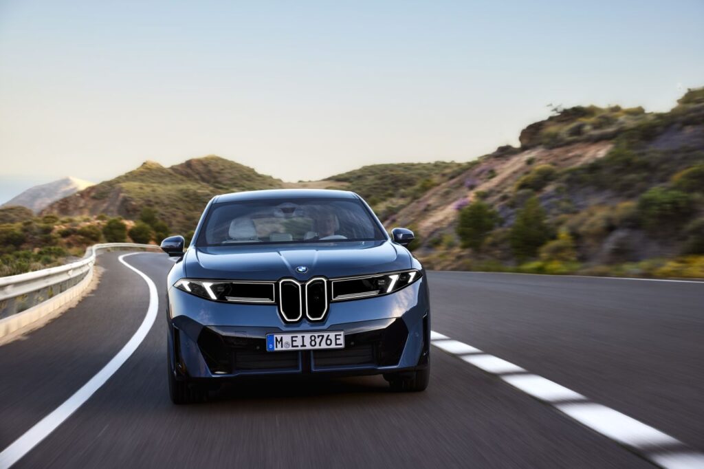 bmw-ix3